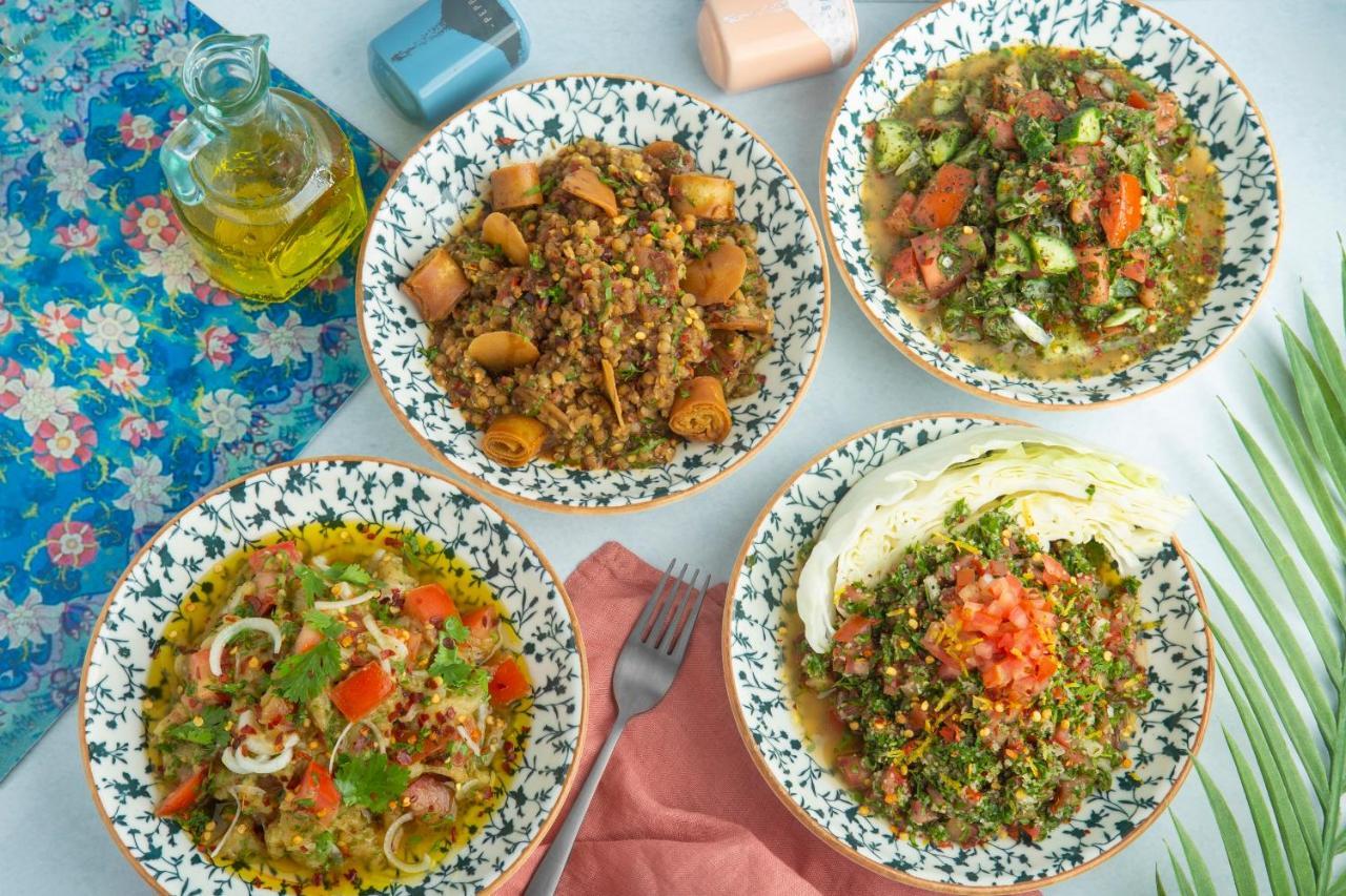 Citadines Abha Apart otel Dış mekan fotoğraf Israeli salads